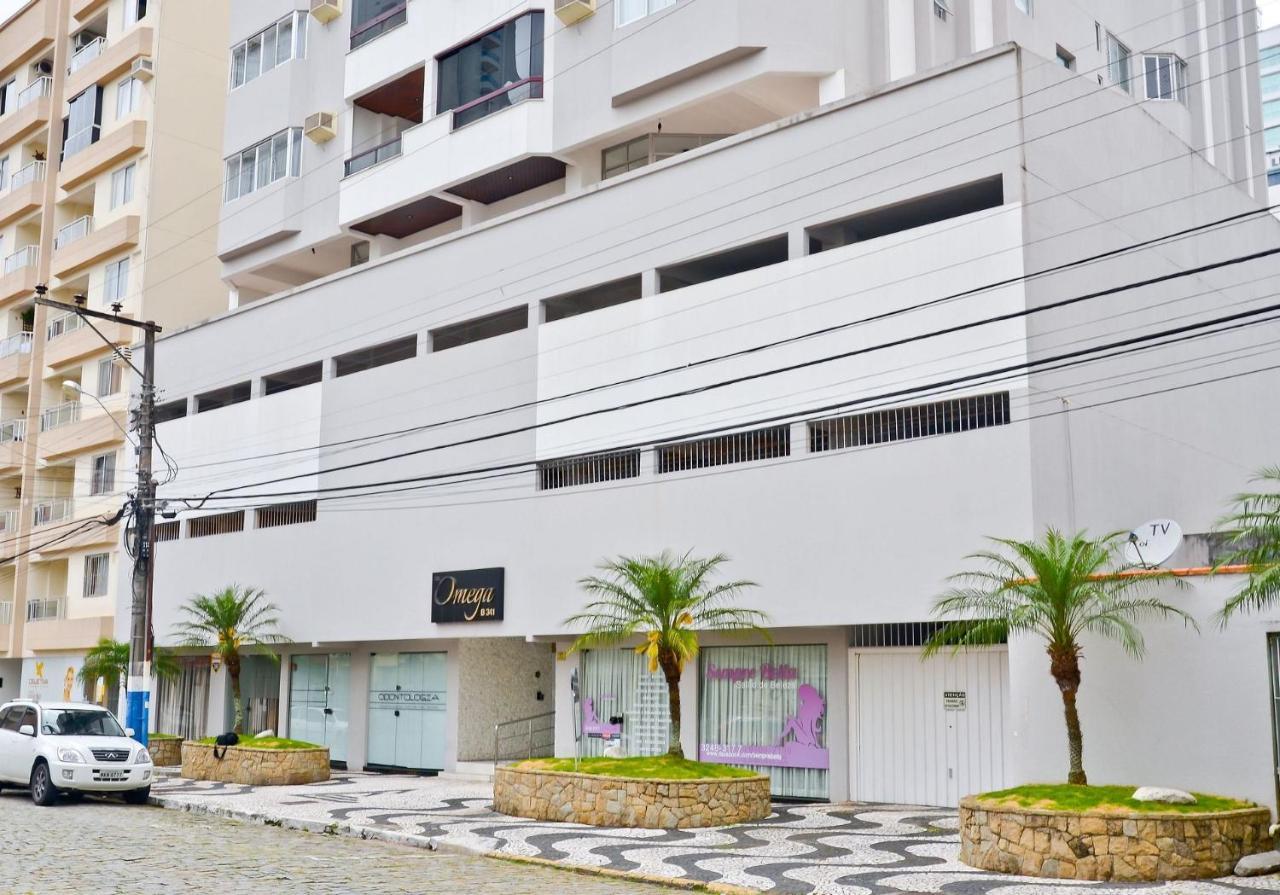 Aptos Praia Central Omega B Balneário Camboriú Екстериор снимка